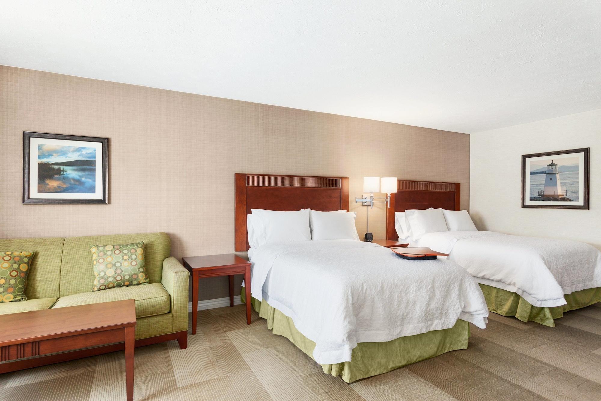 Hampton Inn Burlington - Colchester Exterior photo
