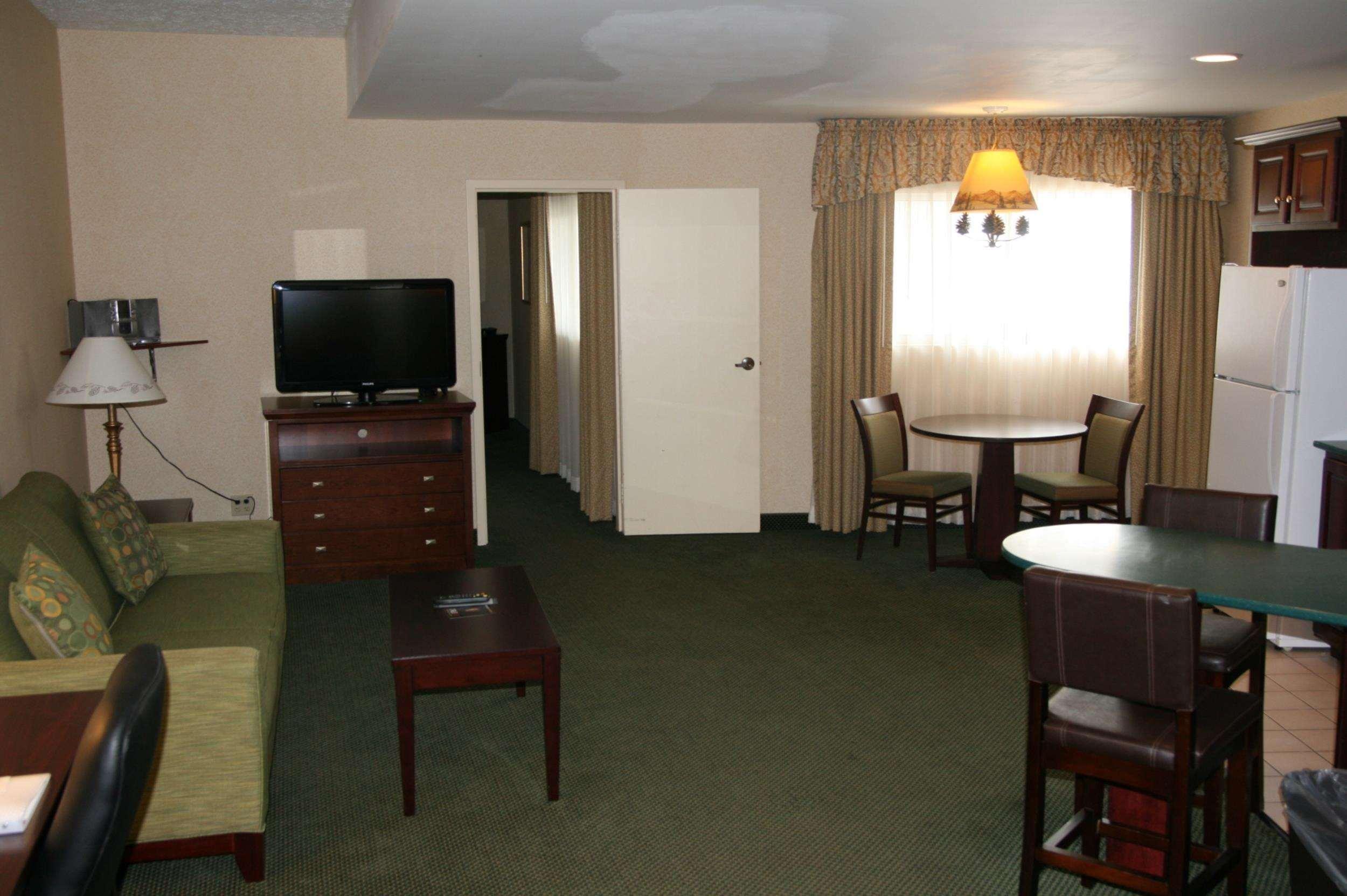 Hampton Inn Burlington - Colchester Exterior photo