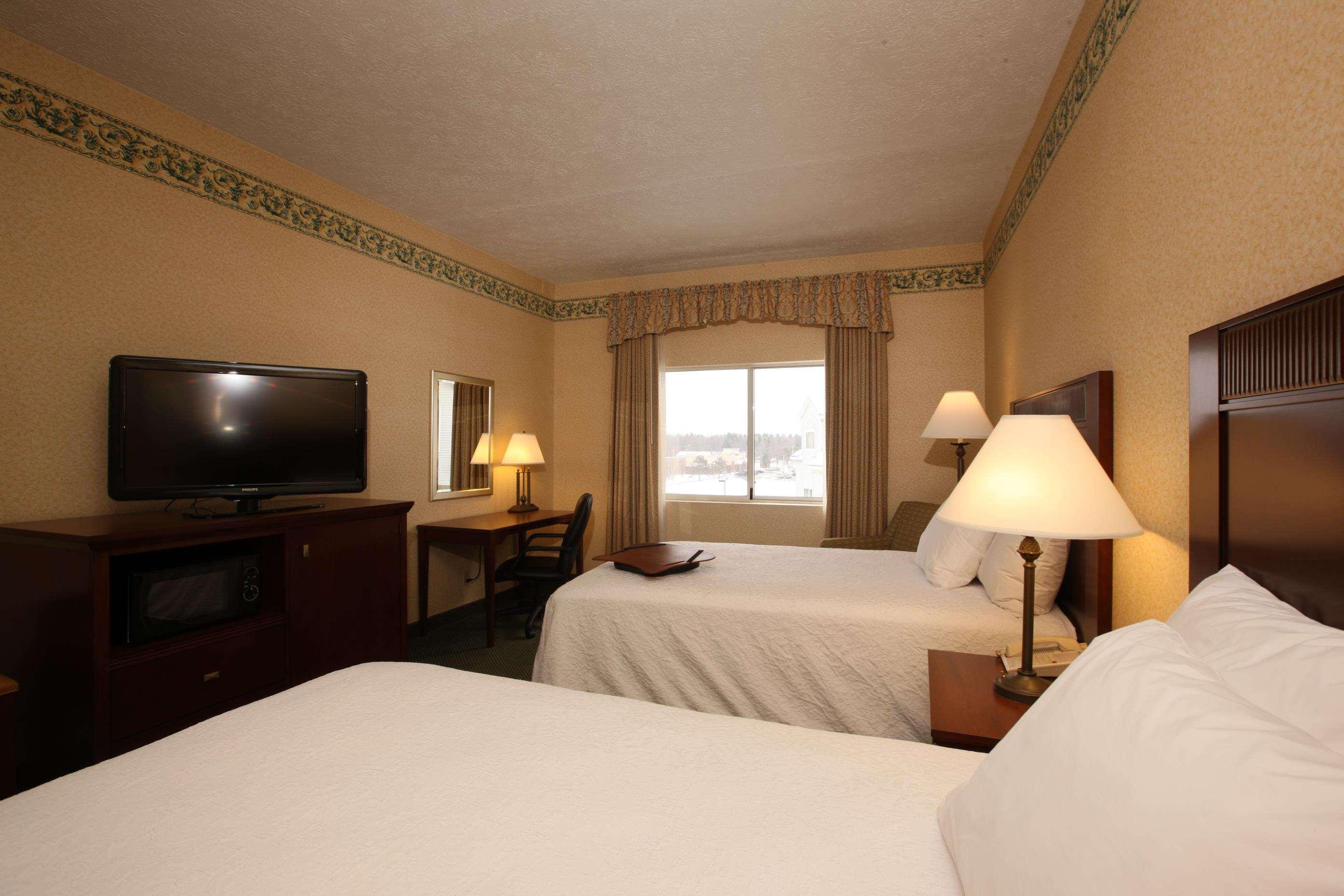 Hampton Inn Burlington - Colchester Exterior photo