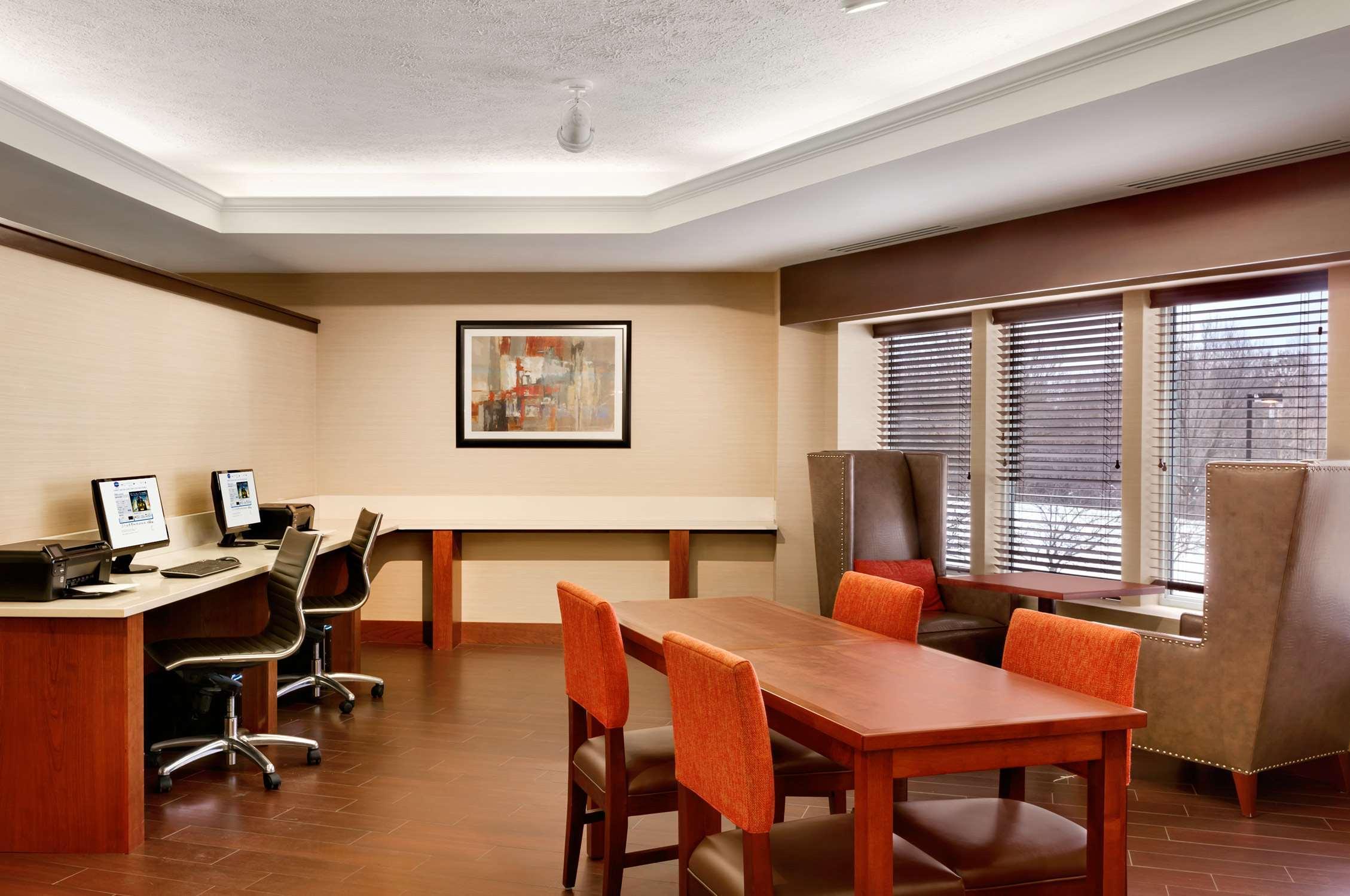Hampton Inn Burlington - Colchester Exterior photo