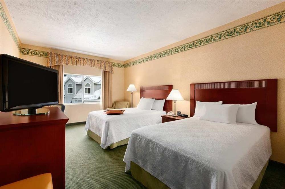 Hampton Inn Burlington - Colchester Room photo